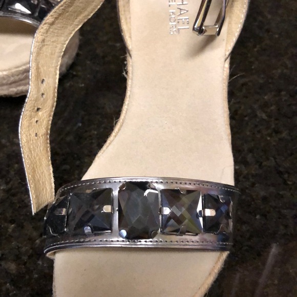 Michael kors wedge sandal - Picture 2 of 3